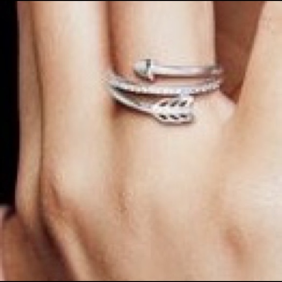 Pandora Wrap Around Ring 2025